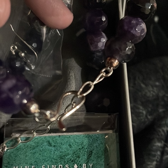 Amethyst necklace & earrings set by Jay King - Picture 10 of 10